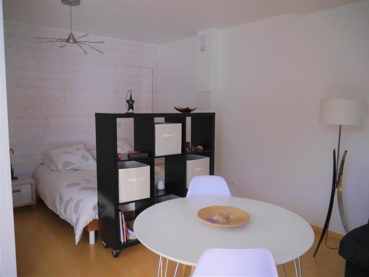 Studio De Fontaine Apartment Luaran gambar